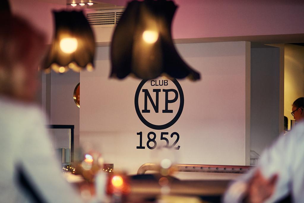 Hampshire Hotel - Newport Huizen Eksteriør billede
